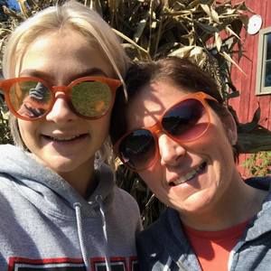 Meet your Posher, Jennifer